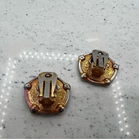 🌞 Chanel Vintage Black and Silver logo Studded Clip on Earrings - Picture 2 of 3